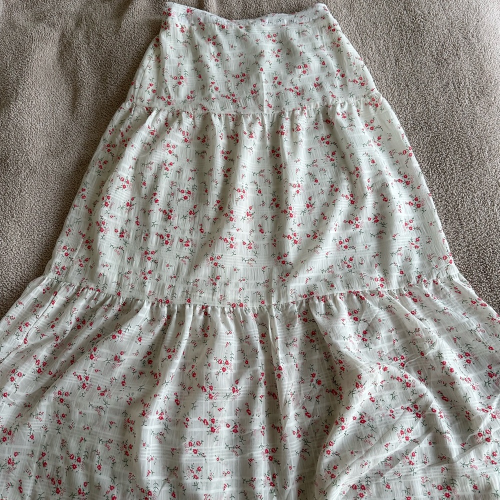 Princess Polly floral maxi skirt in size 4